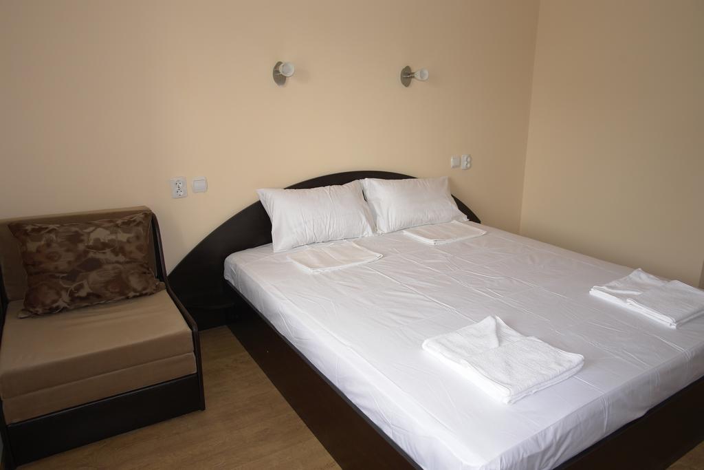 Nadya Holiday Home Krapets  Esterno foto