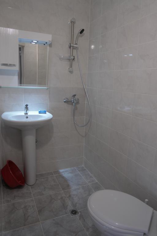 Nadya Holiday Home Krapets  Esterno foto