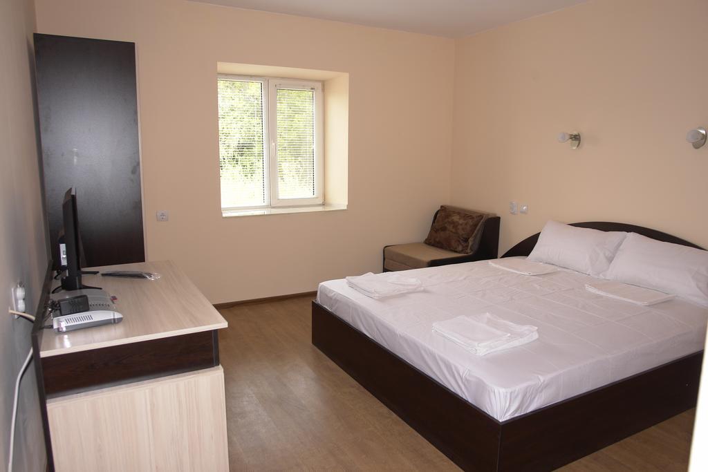Nadya Holiday Home Krapets  Esterno foto